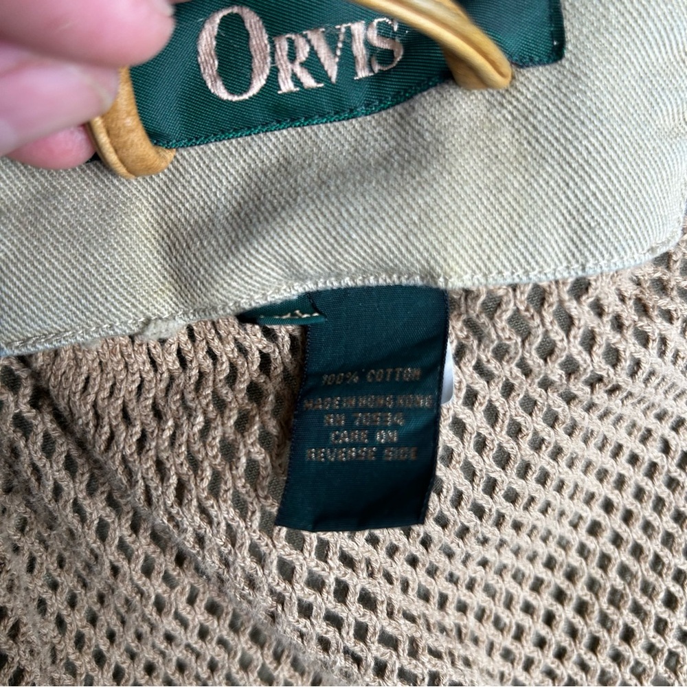 Men's Orvis fishing outdoor Beige Jacket with Brown Accents - Picture 12 of 15